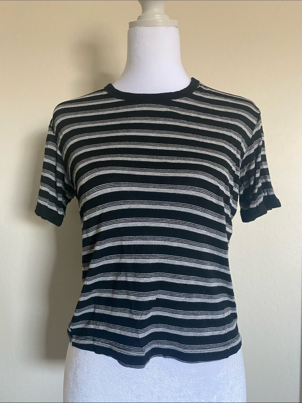 Juniors’ Stripped Black and Gray T-Shirt
